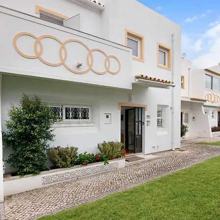 Oura Southvilla Algarve 펜션 *